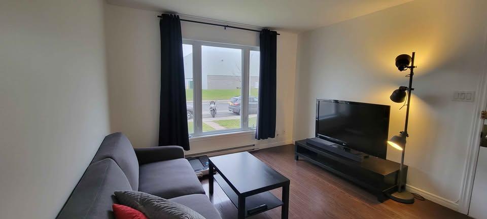 TRÈS BEAU 4 1/2 - MODERNE - QUARTIER CALME | 3229689