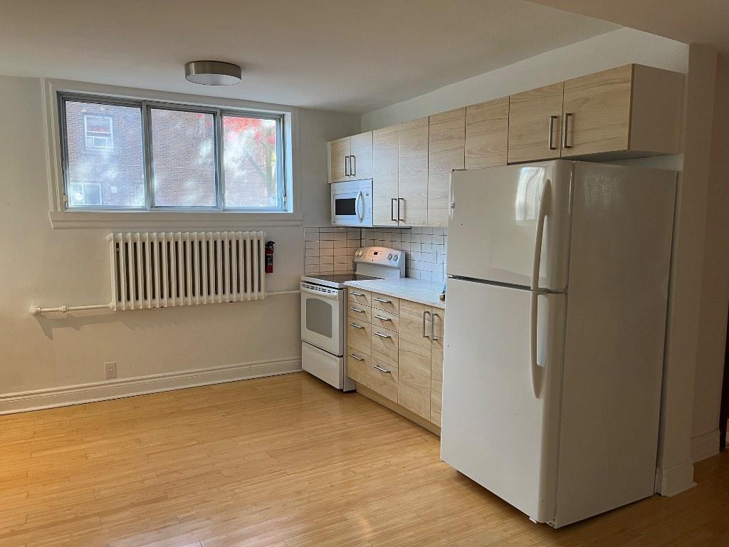 41/2 tout-tout inclus - près de tous les services - 1695$ avant les charges | 3229695