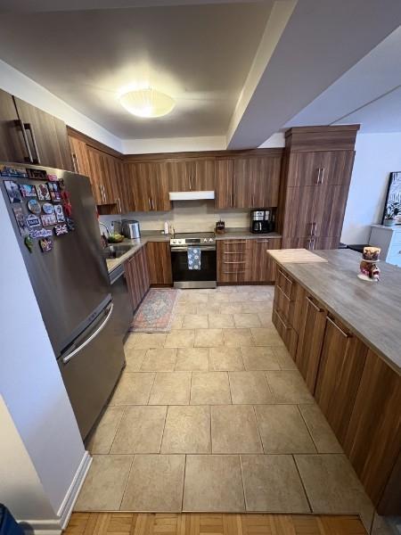 Grand 6 ½, 1 200 pied carré (111 mètres carrés), très ensoleillé, rénové en 2018 | 3229710