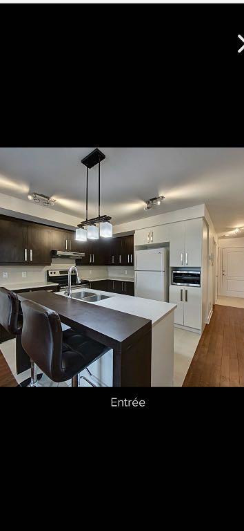 Un grand condo insonorisé 4et 1/2 dans une résidence calme et bien entretenue. • Grande aire ouverte. • 2 chambres à coucher avec rangements. • Salle | 3229713