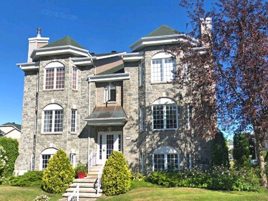 joli Condo a ste dorothee laval | 3229720