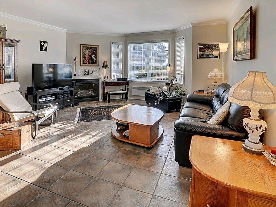 joli Condo a ste dorothee laval | 3229720