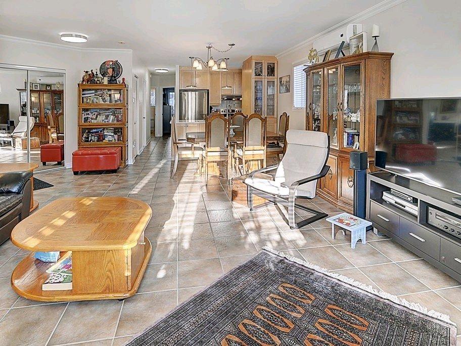 joli Condo a ste dorothee laval | 3229720