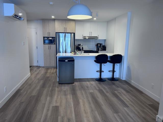 LEASE TRANSFER - MODERN - PER FRIENDLY CONDO - AVAILABLE APRIL 1ST 2026 | 3229722