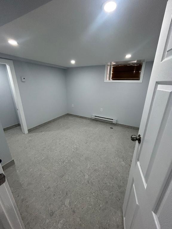 Très grand logement à louer sur deux étages dans un triplex au bord de l'eau | 3229735