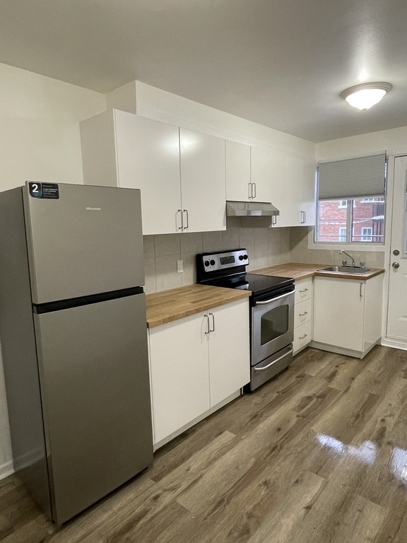 2 Minute Du Metro L'acadie | 3229882