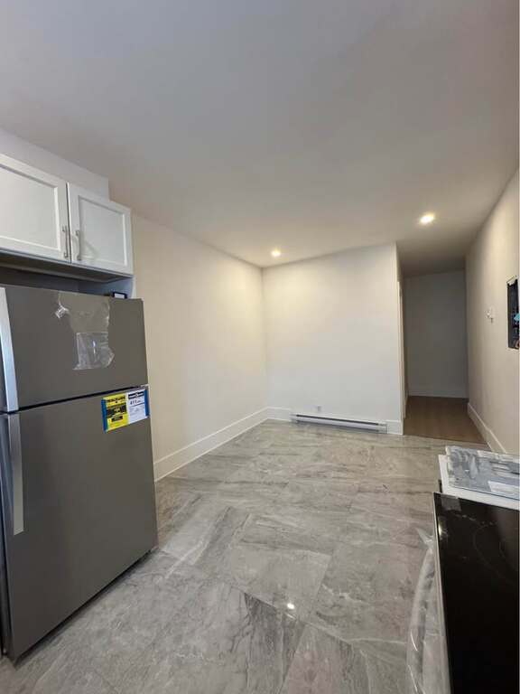 4½ Rénové Avec Goût à 4 Minutes De March | 3229898