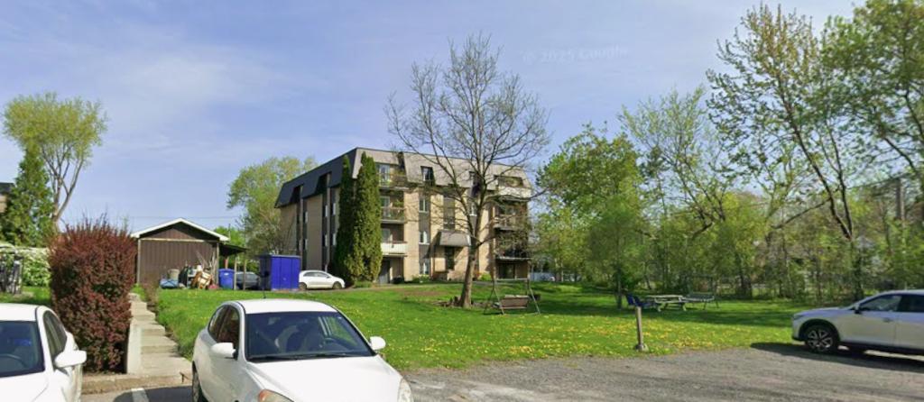 Logement 4 1/2 rénové au bord de l'eau | 3229920