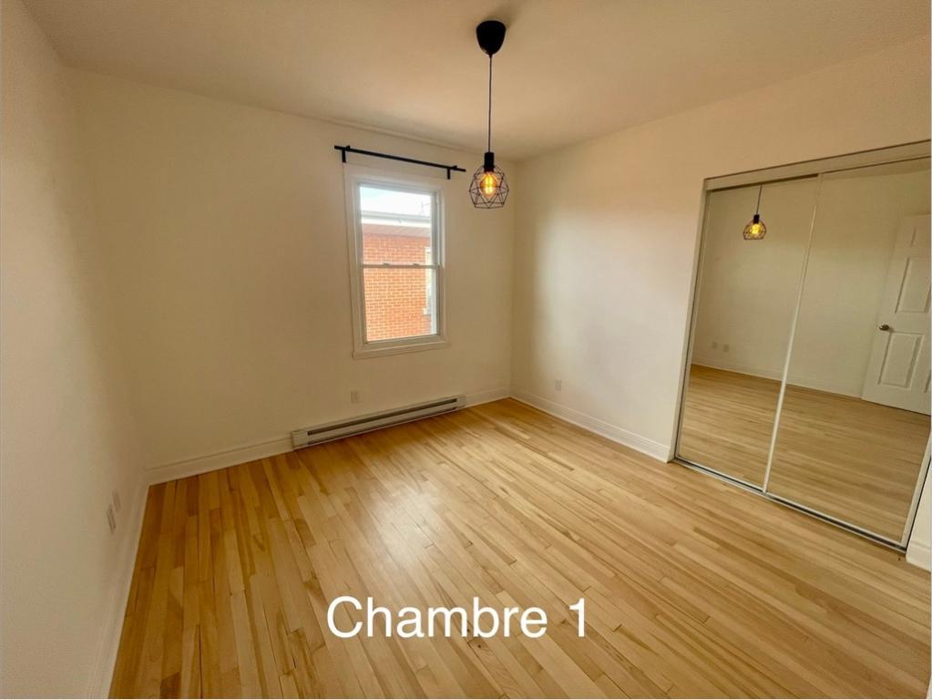 Grand 4 1/2 rénové, Vieux-Longueuil | 3229941