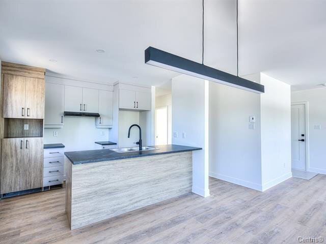 Appartement Saint-Zotique À Louer | 3230002