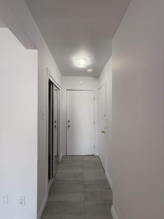 1 CH - 1 SDB - Saint-Laurent - $1,200 /mo | 3230537