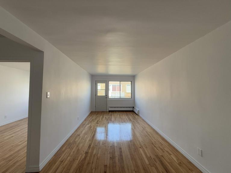 1 CH - 1 SDB - Saint-Laurent - $1,200 /mo | 3230537