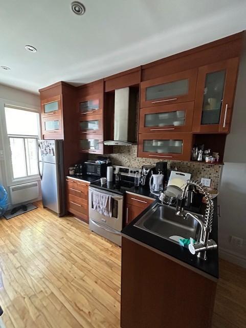 BEL APPARTEMENT COMPLÈTEMENT RÉNOVÉ STYLE LOFT DANS LE SECTEUR LE PLUS RECHERCHÉ DE ROSEMONT | 3230725