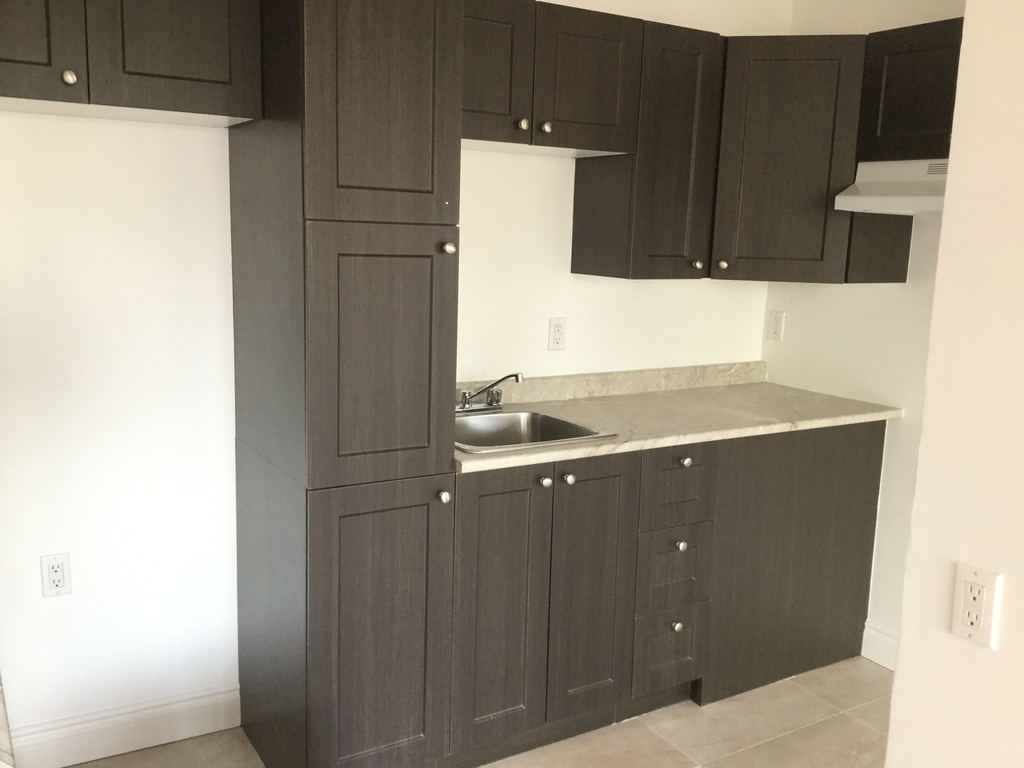 31/2 Charmant. Belle Luminosité | 3230962