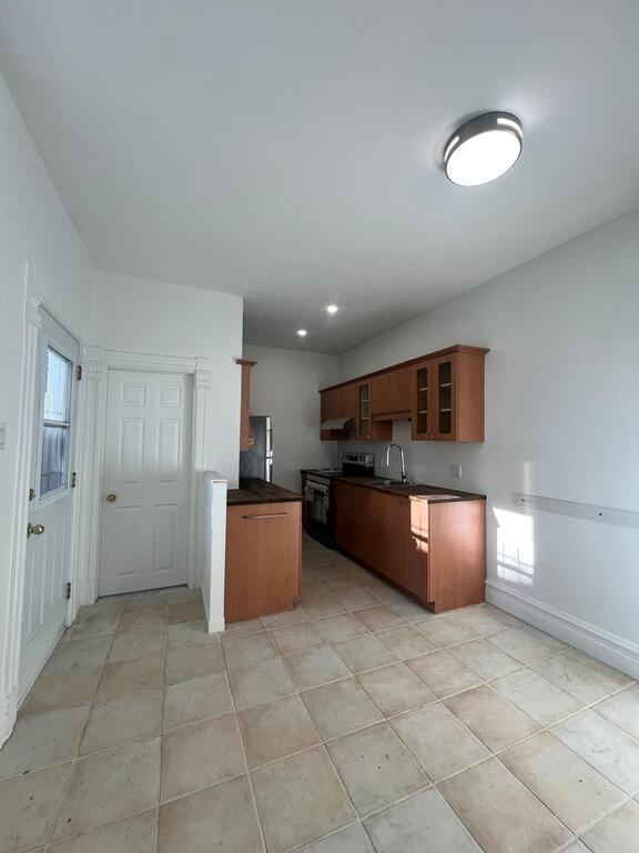 SAINT-HENRI - 4 1/2 + Sous-sol | 3231581