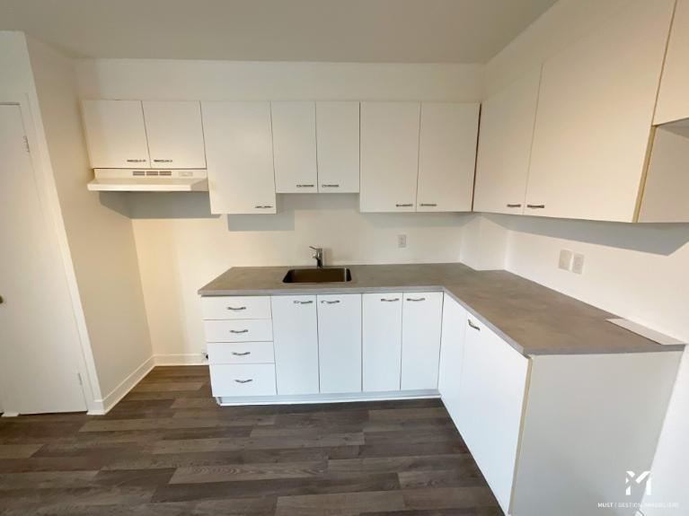 2 CH - 1 SDB - Québec - $1,150 /mo | 3238740