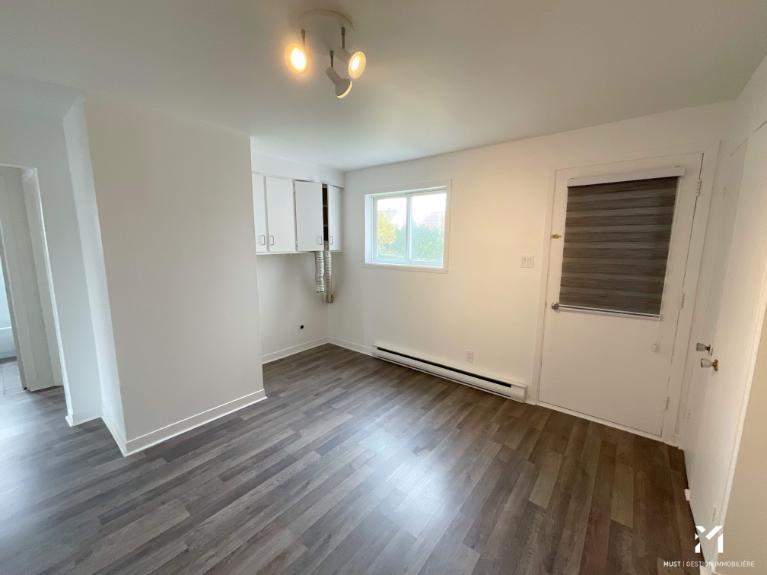 2 CH - 1 SDB - Québec - $1,150 /mo | 3238740