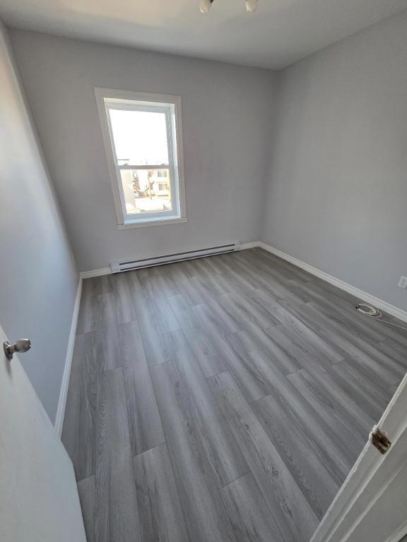 Beau 4 ½ rénové — Libre immédiatement | 3231614