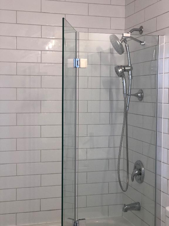 3 1/2 semi-meublé près centre d'achat et autoroute 20 | 3231618