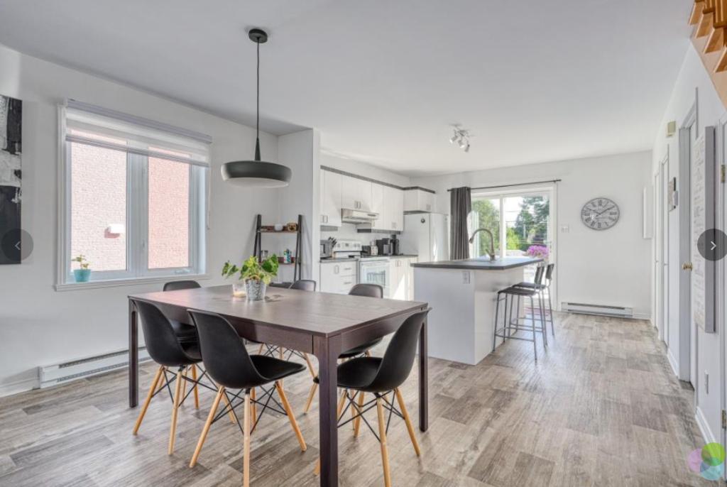 Logement 4 ½ sur deux étages à louer | 3231650