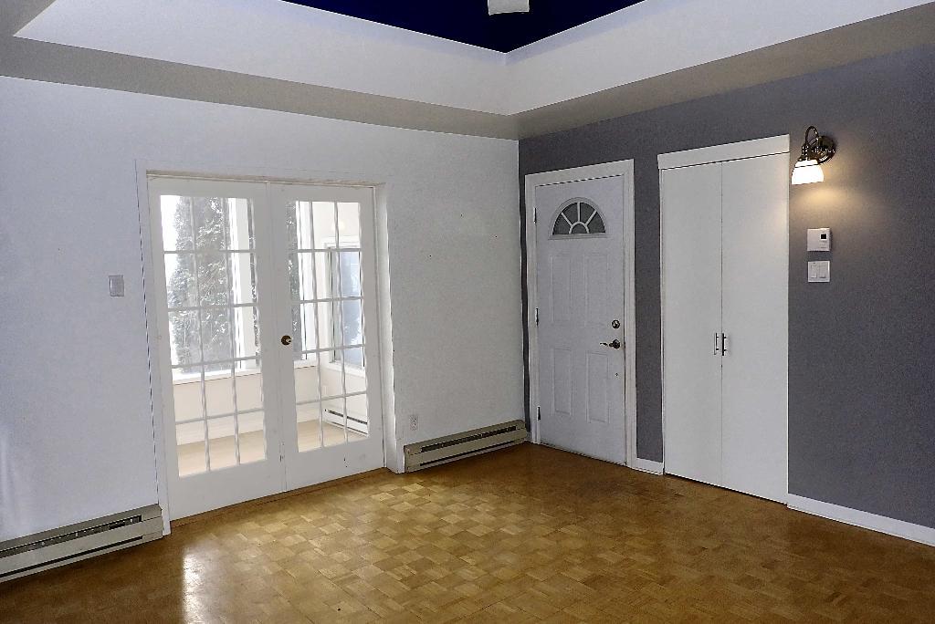 4 1/2 Laval, Duvernay Est, St-Vincent de Paul. Près du Pont A25. | 3231666