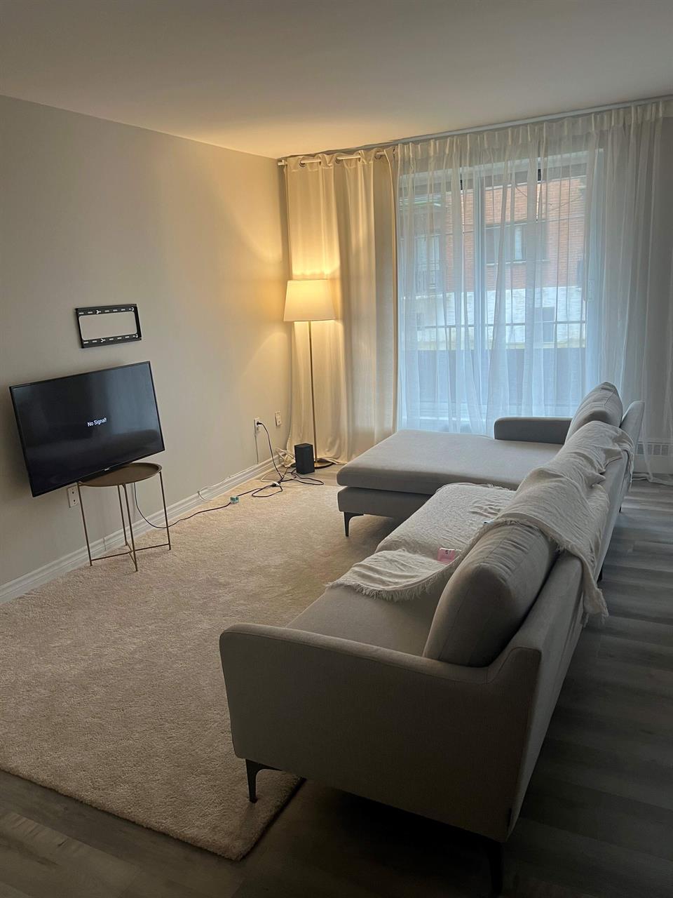 1 CH - 1 SDB - Montréal - $1,350 /mo | 3232335