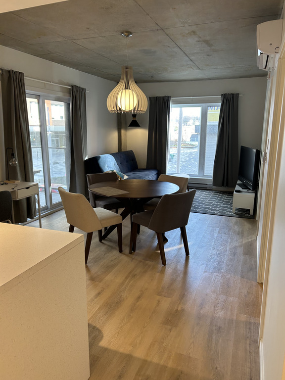 3 1/2 Neufs: Gym,terrasse,stationnement | 3232336