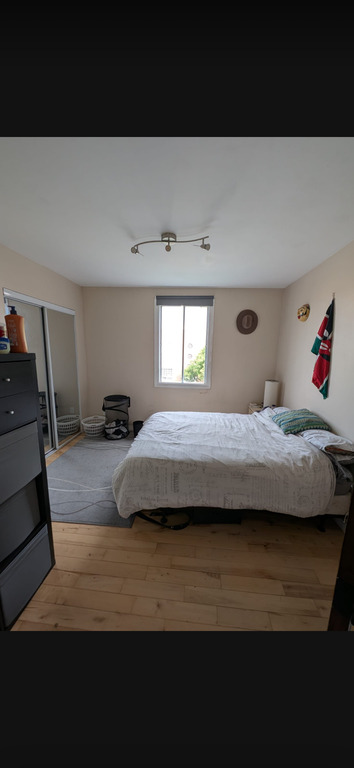 Beau 41/2 Face Au Parc A Rosemont | 3232477