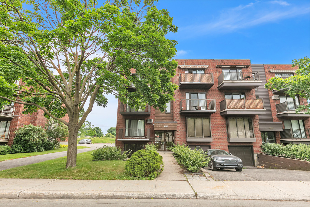 Grand 2 Chambre Avec Garage Privé | 3232485