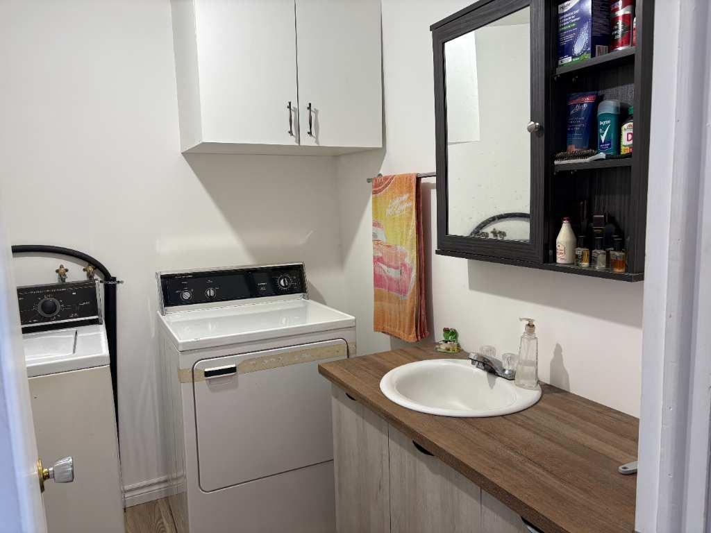 Lyster, loyer 4 1/2 dispo -1er juin | 3234614