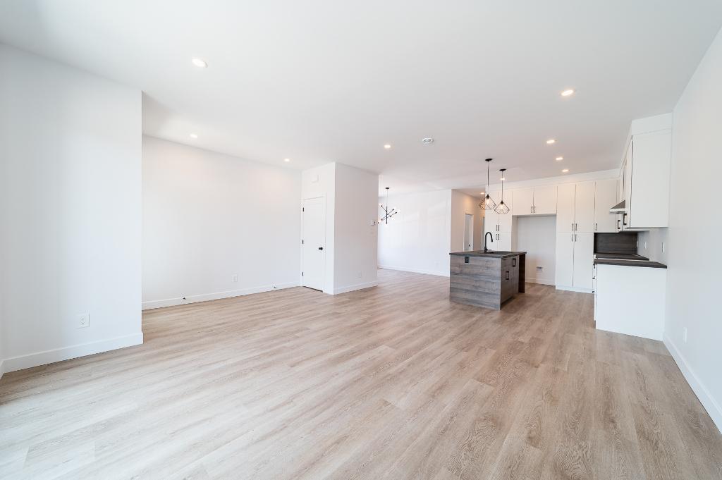 4 1/2 à louer à Cowansville, Spacieux logement, disponible maintenant et pour juillet, animaux acceptés | 3232554