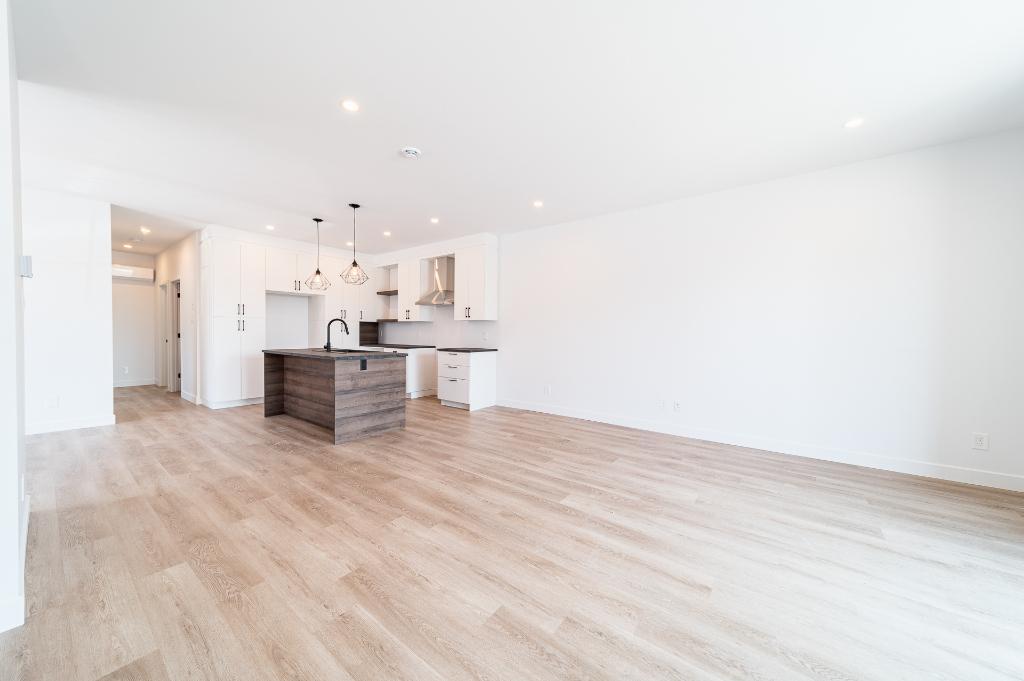 4 1/2 à louer à Cowansville, Spacieux logement, disponible maintenant et pour juillet, animaux acceptés | 3232554