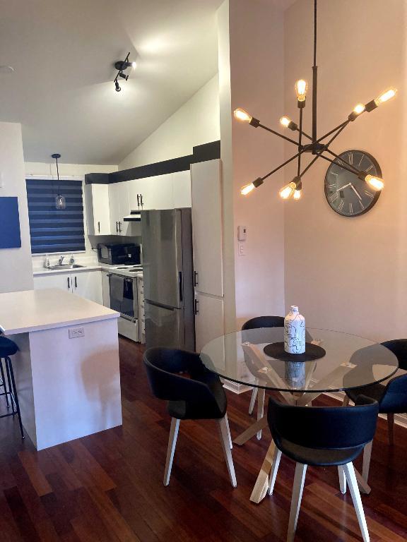 4 1\2 sur deux étages à Stoneham | 3232571