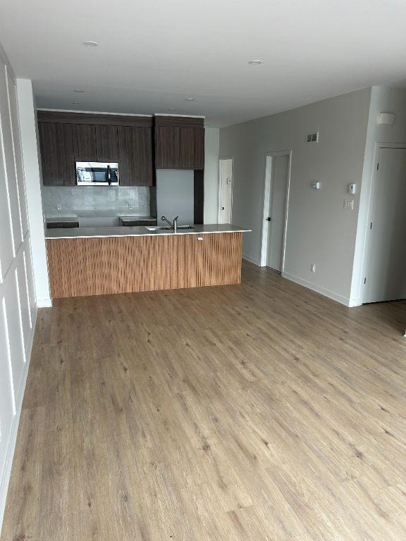 4 ½ Condo luxueux à louer à Vimont Laval. | 3232608