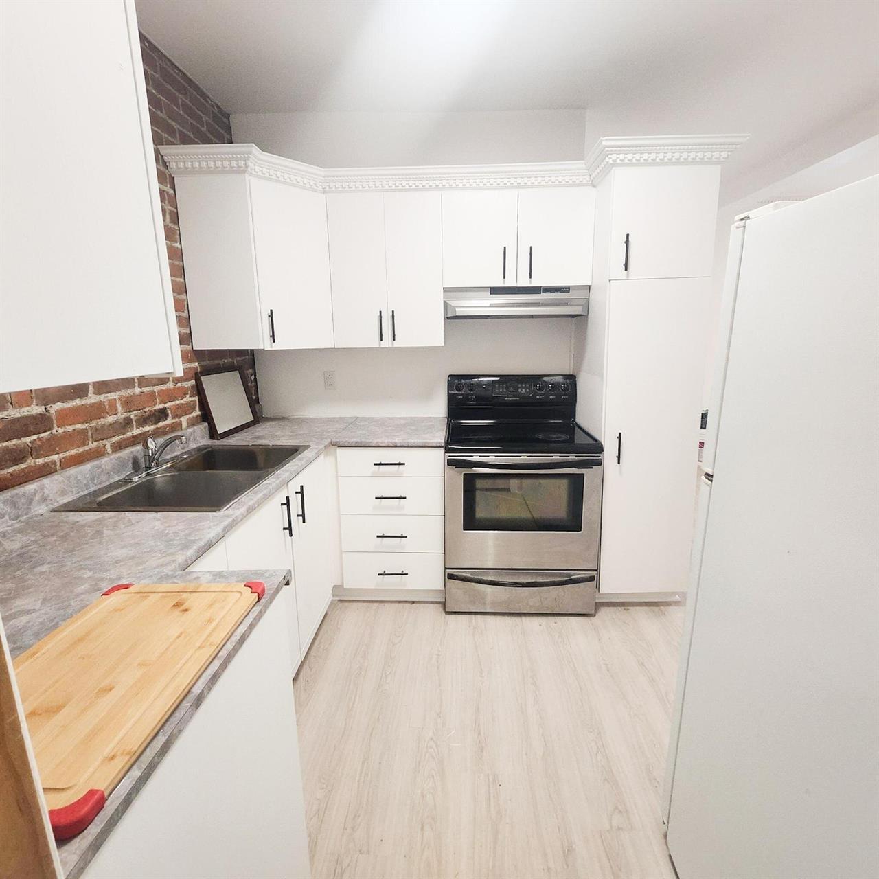 Immeuble - 842 à 860 Short 3 1/2 à Louer | 3232778