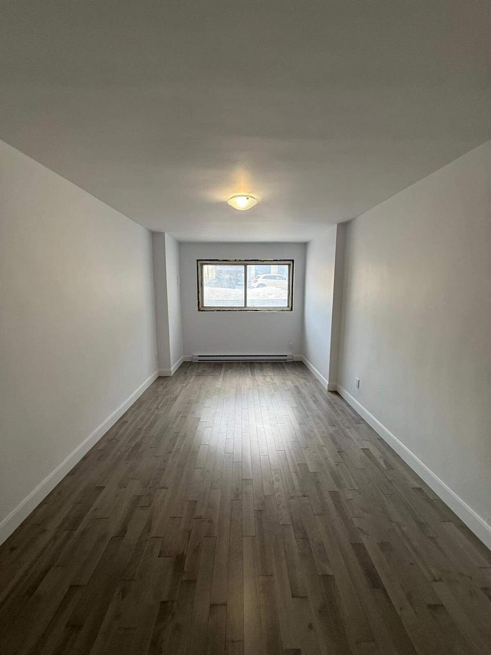 1 CH - 1 SDB - Saint-Laurent - $1,200 /mo | 3233098