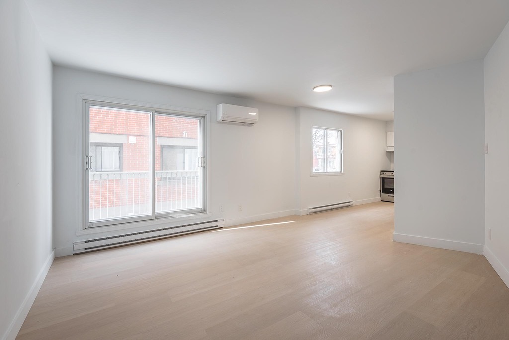 3.5 Renové Près De Bus/supermarché | 3233392