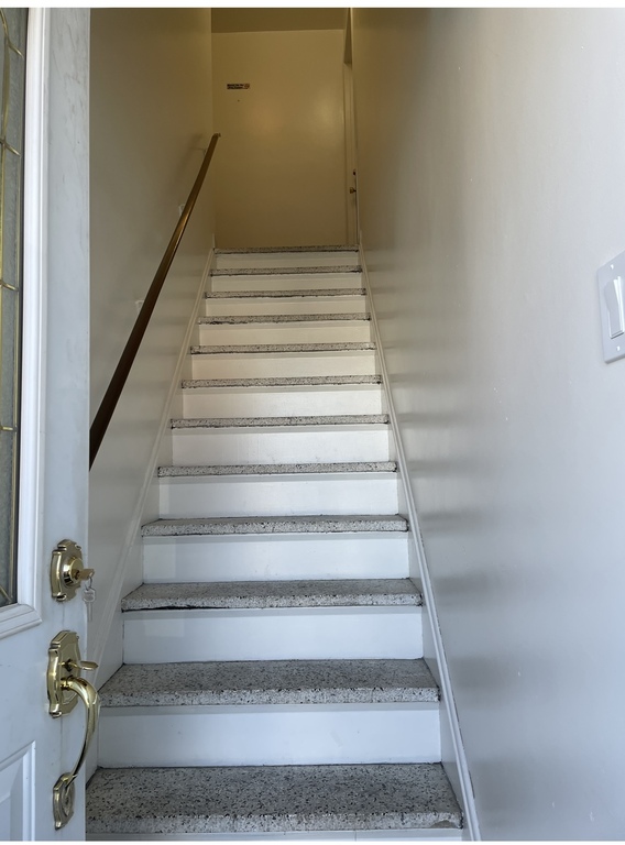 Logement Spacieux Et Ensoleillé | 3233440