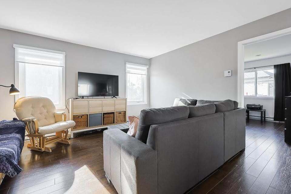 BELLE APPARTEMENT (4 1/2) A LOUER | 3233453