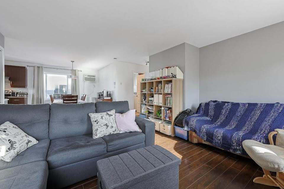 BELLE APPARTEMENT (4 1/2) A LOUER | 3233453