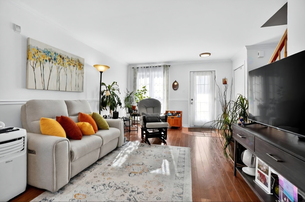 4 1/2 STYLE MAISON DE VILLE SUR 2 ÉTAGE | 3233470