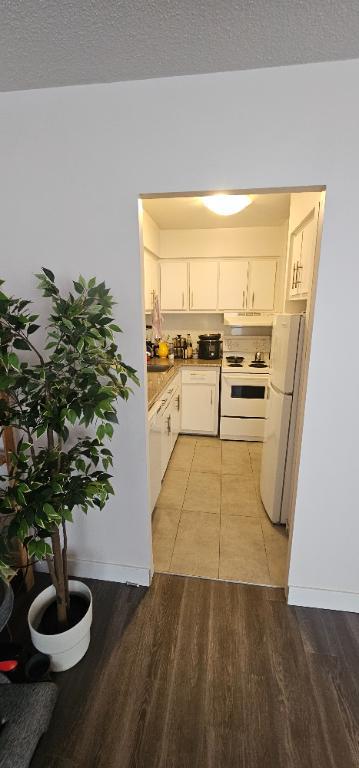 RABAIS 300$/mois - Superbe 3 ½ à Laval (Bords de l’eau) – Libre 1er Avril | 3233511