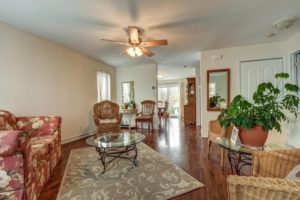 Grand 4 ½ de 2 chambres REM Grand-Moulin | 3233548