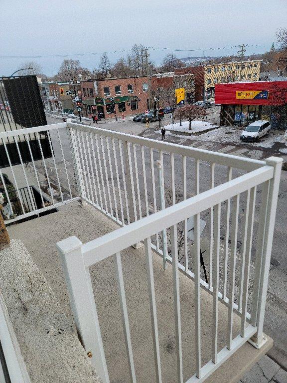 Beau 4 1/2 pour le 1er août, ROSEMONT. chauffage ,eau chaude inclus. | 3233549