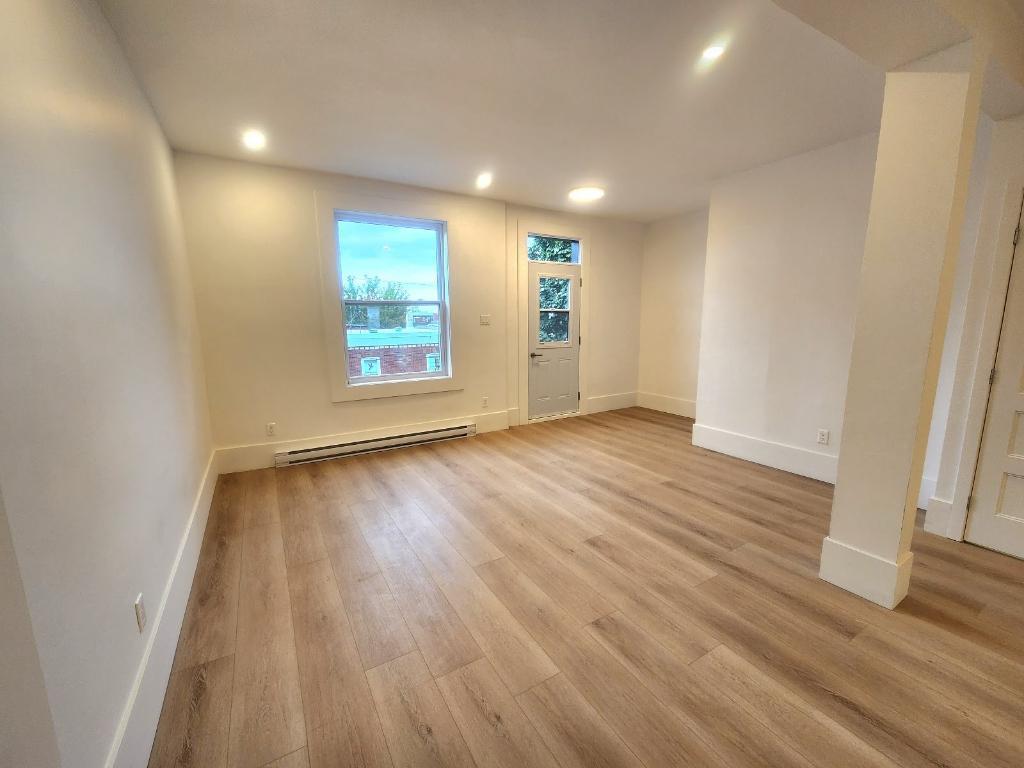 ** Because You Deserve to Live on the TOP Floor, Verdun ** | 3233575