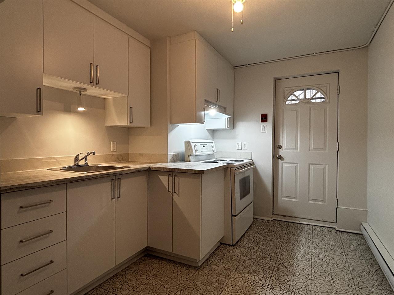 88 Rue Frontenac (Hull) Beau Appartement De 3 Cc | 3233896