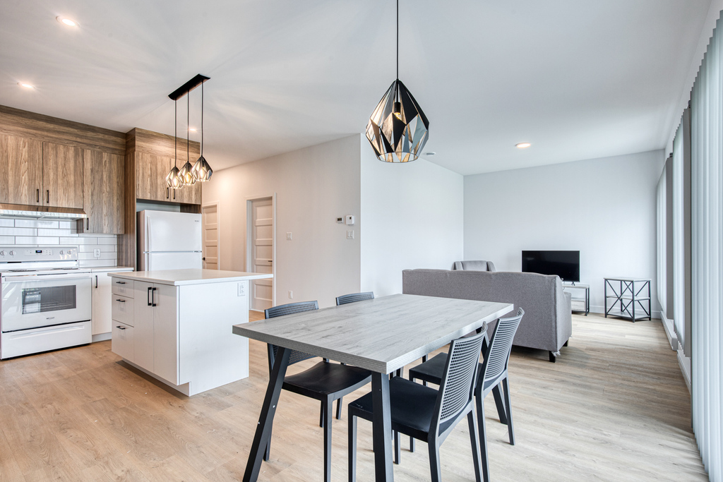 Appartement Moderne 5 1/2 Au Rdc | 3233925