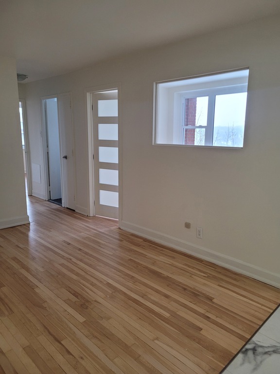 MEILLEUR EMPLACEMENT A COTE DES NEIGES- | 3233926