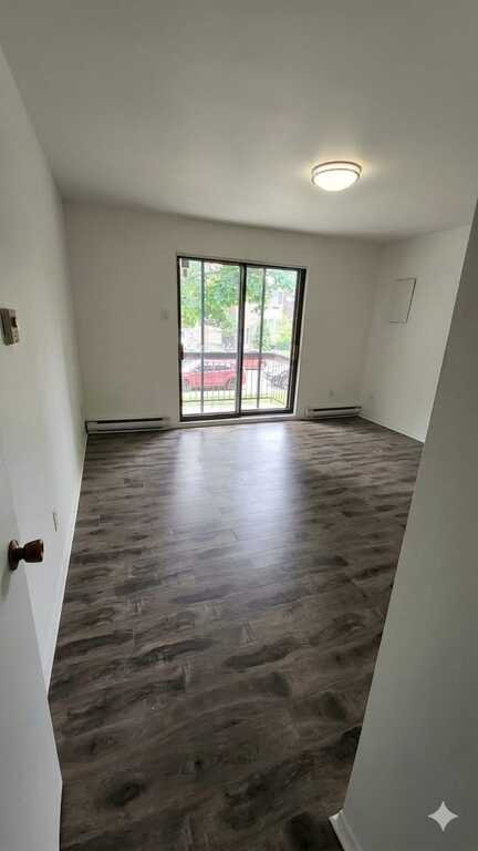 GRAND 4 ½ À LOUER | 3233927