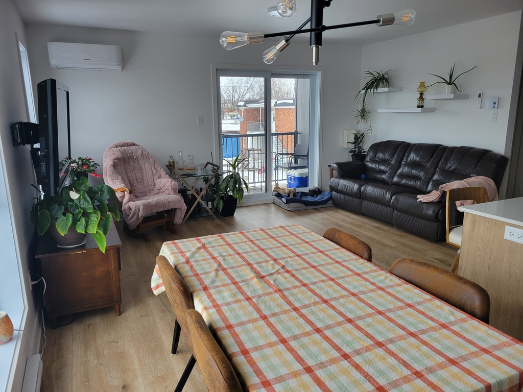 4 1/2 Secteur Tranquille - Droits Aux An | 3233946